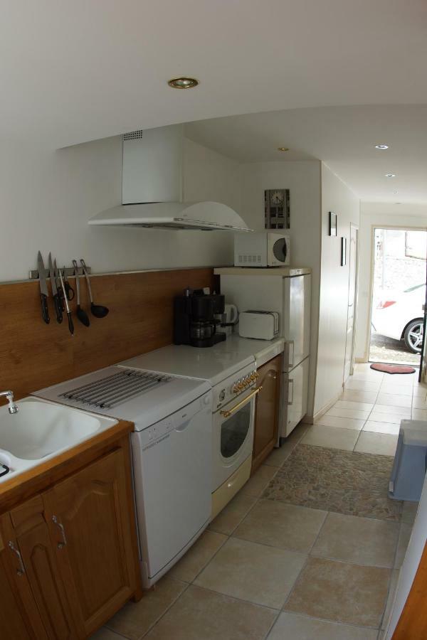 Le Petit Nid Villa Neuille-le-Lierre ภายนอก รูปภาพ