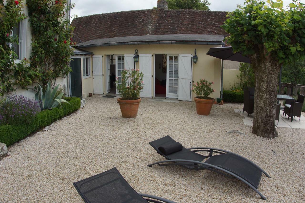 Le Petit Nid Villa Neuille-le-Lierre ภายนอก รูปภาพ