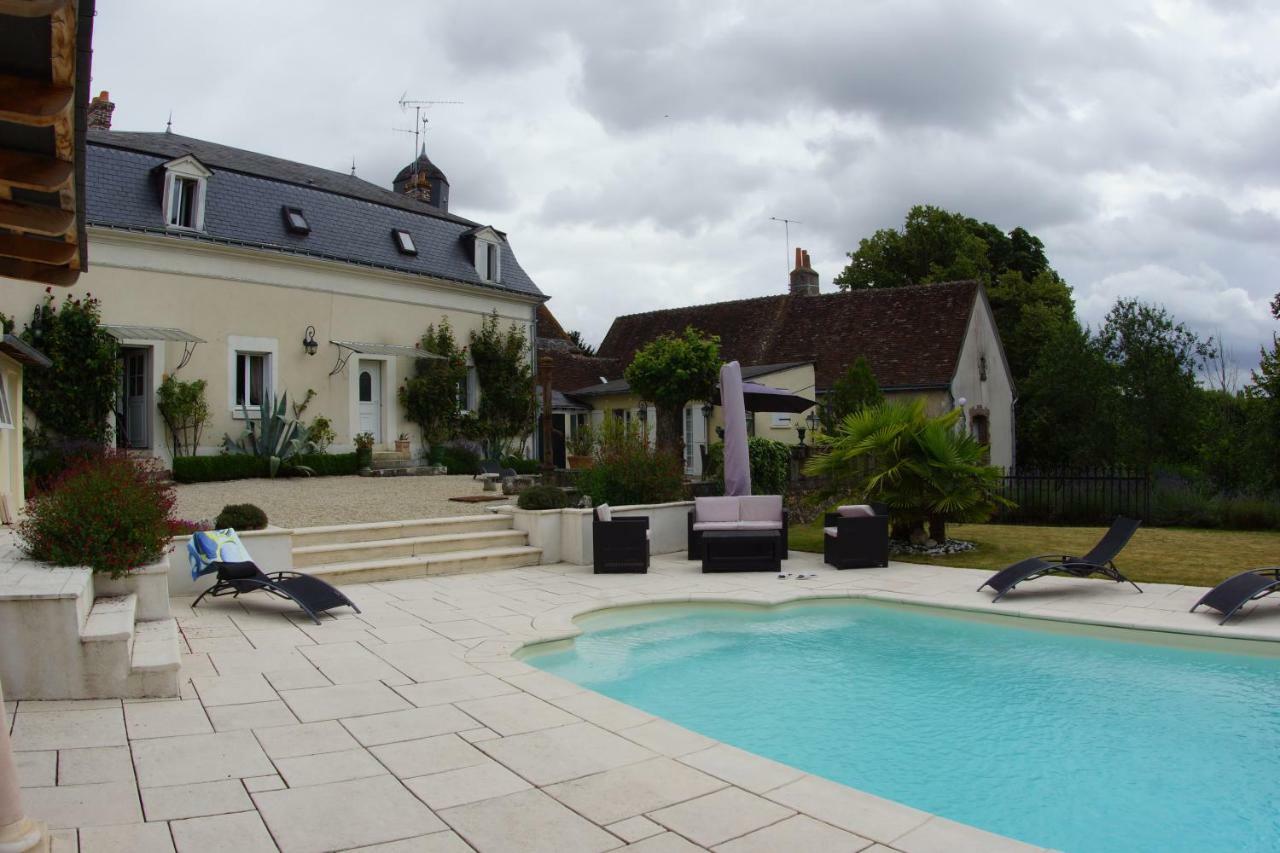 Le Petit Nid Villa Neuille-le-Lierre ภายนอก รูปภาพ