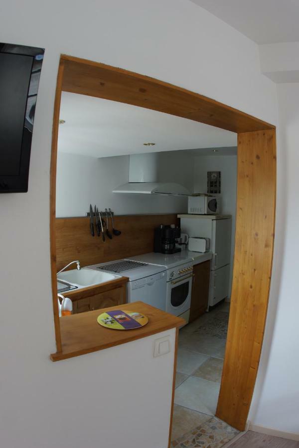 Le Petit Nid Villa Neuille-le-Lierre ภายนอก รูปภาพ